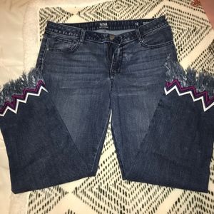 Super comfy trendy fringe jeans (size 12)